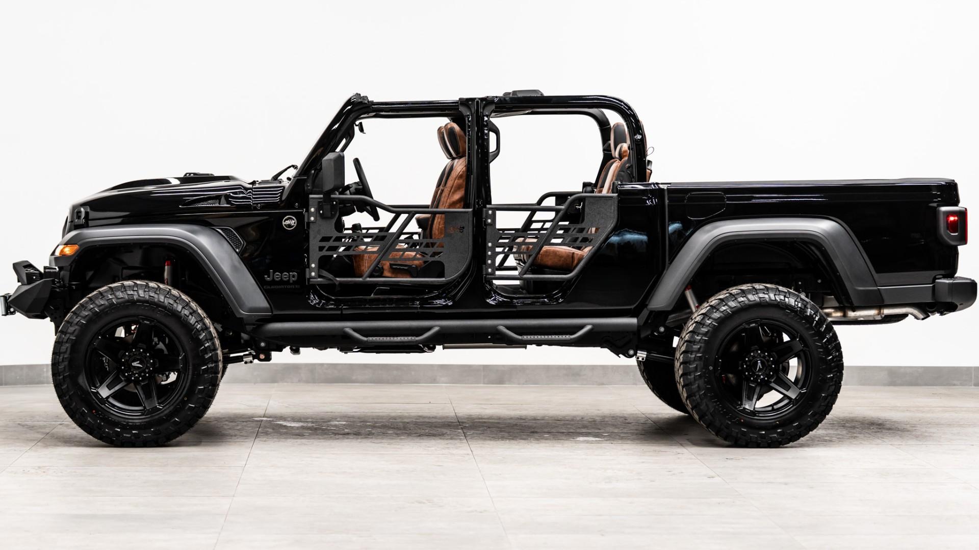 2025 JEEP GLADIATOR in Black, photo 13 of 60