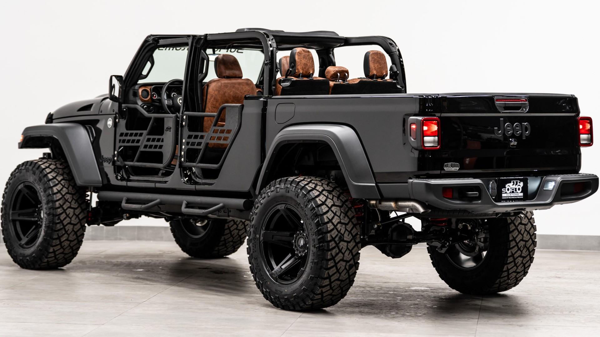 2025 JEEP GLADIATOR in Black, photo 14 of 60