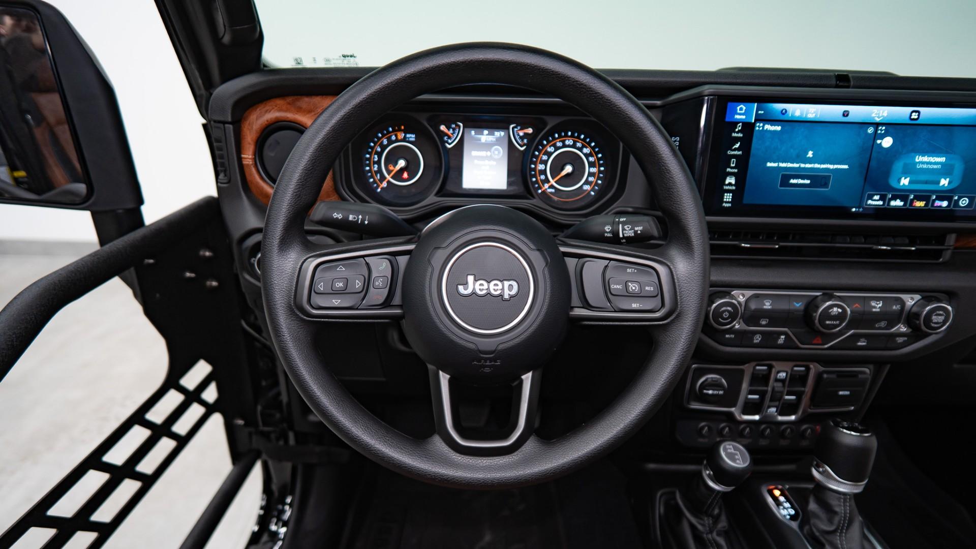 2025 JEEP GLADIATOR in Black, photo 22 of 60