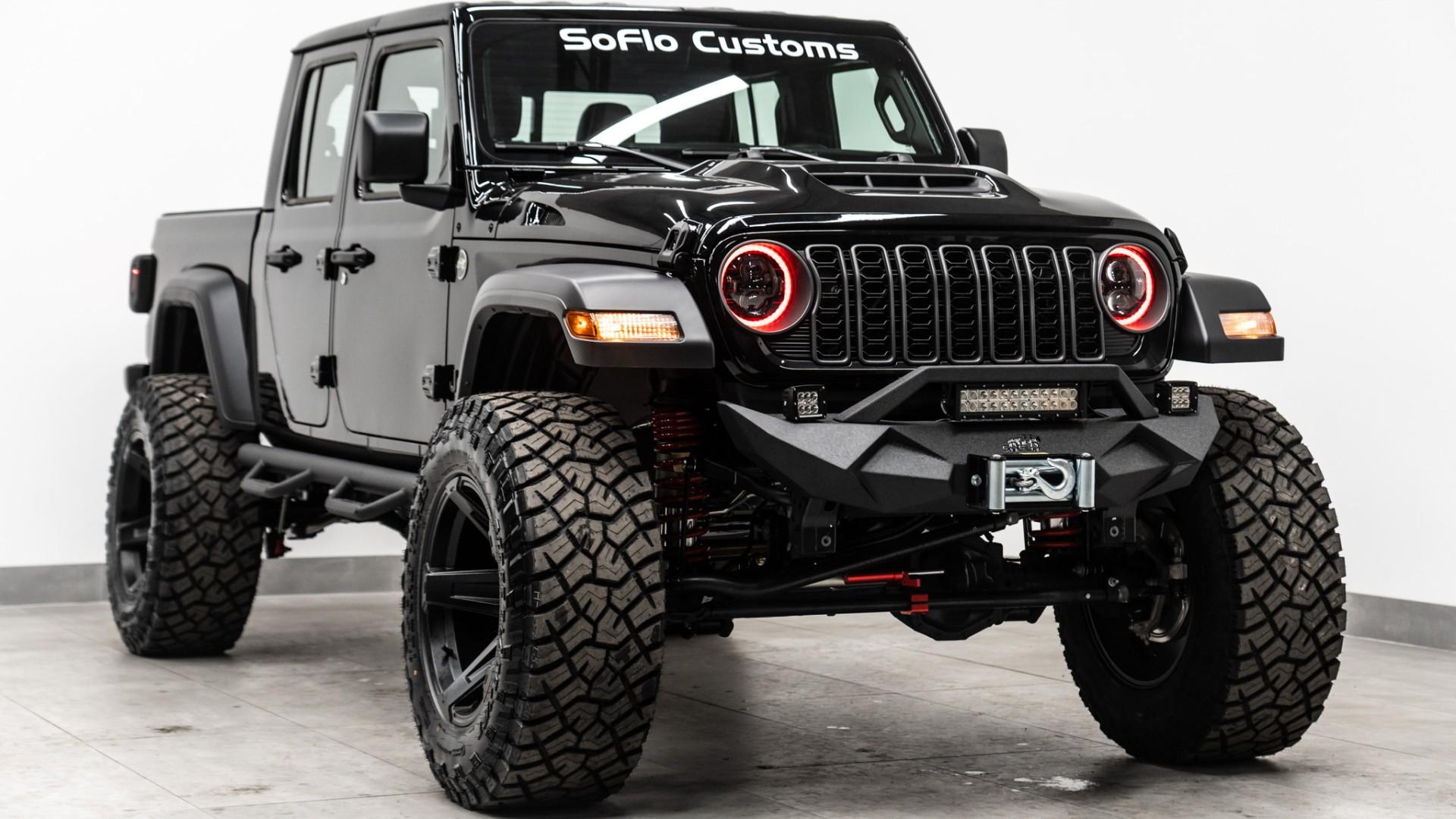 2025 JEEP GLADIATOR in Black, photo 6 of 60