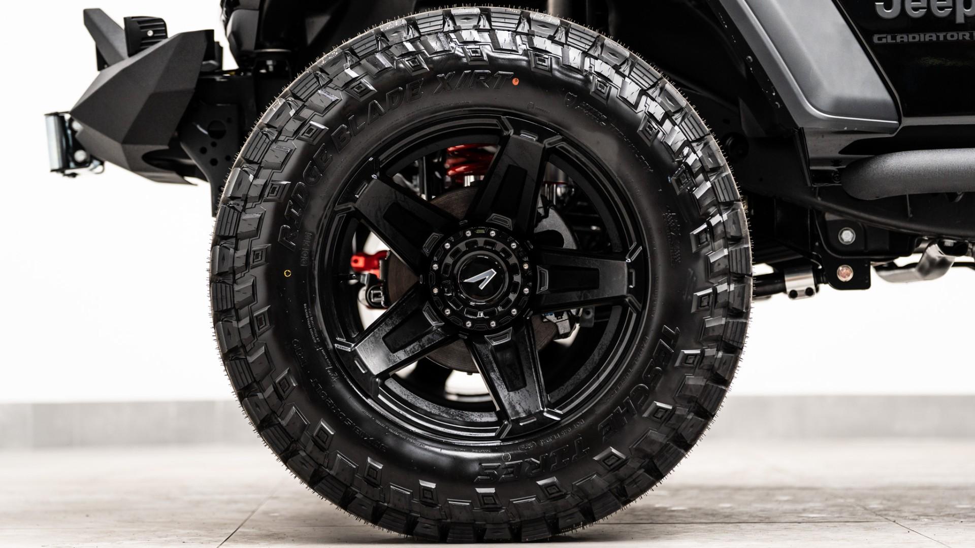 2025 JEEP GLADIATOR in Black, photo 50 of 60