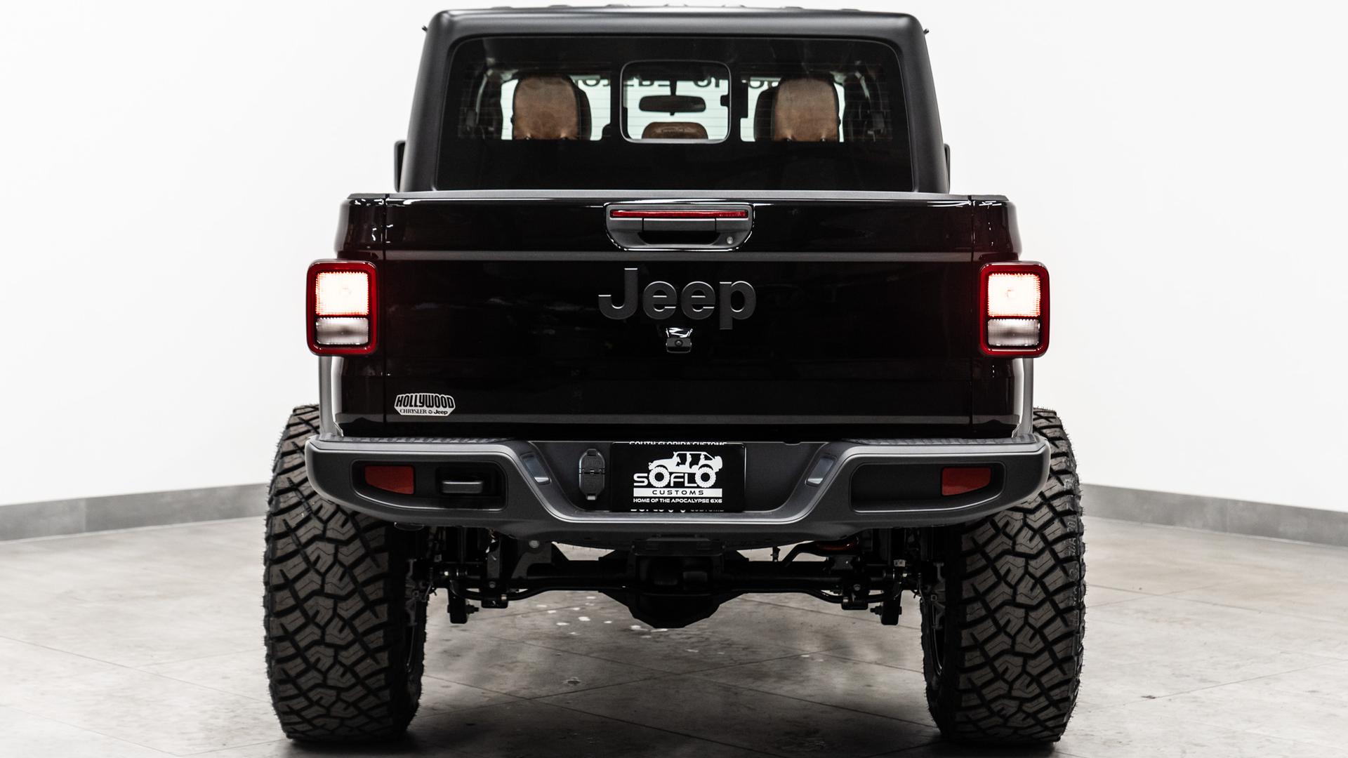2025 JEEP GLADIATOR in Black, photo 10 of 60