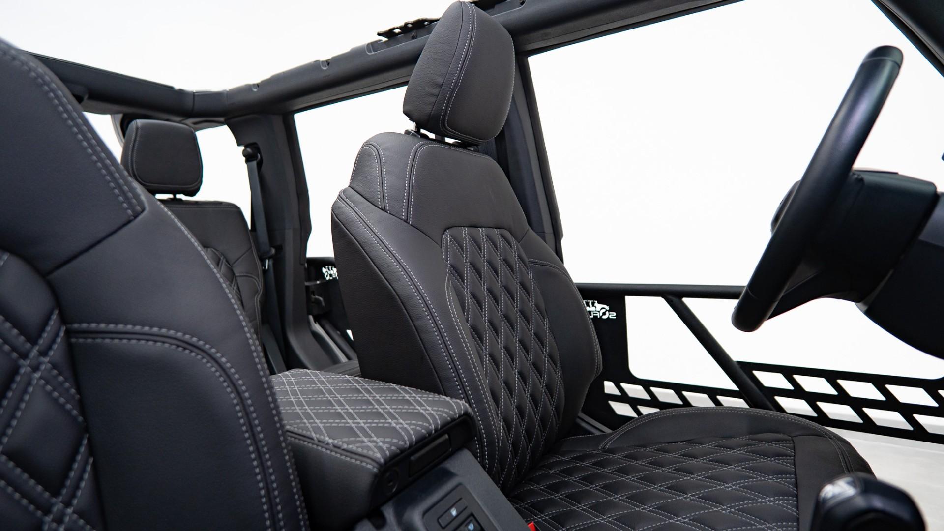 2025 FORD BRONCO in Carbonized Gray Metallic, photo 34 of 57