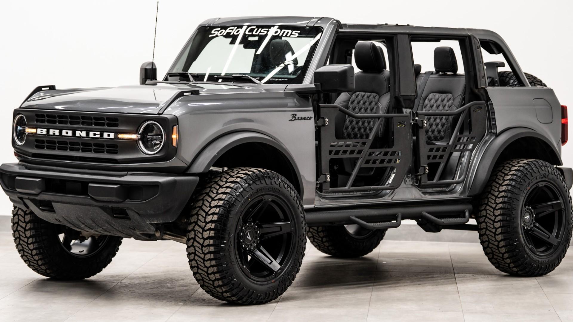 2025 FORD BRONCO in Carbonized Gray Metallic, photo 15 of 57