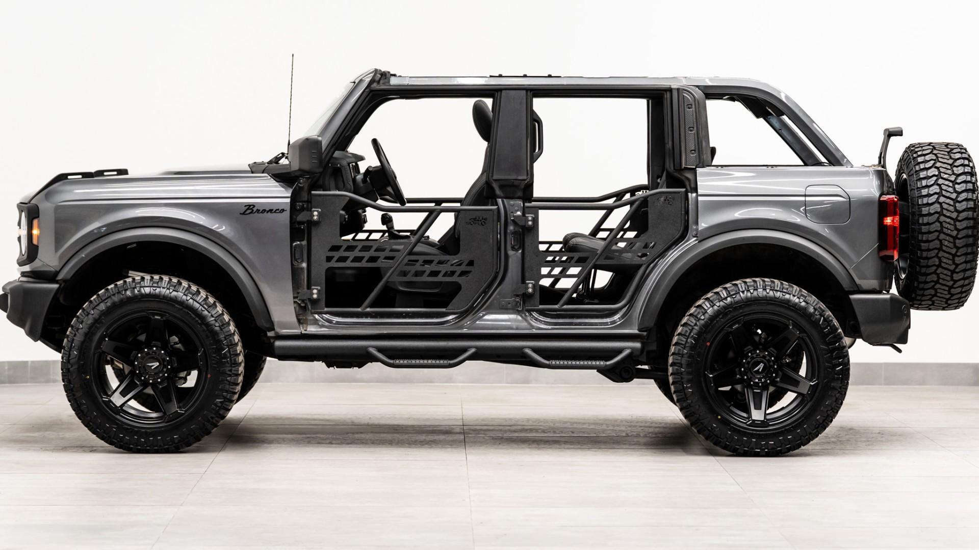 2025 FORD BRONCO in Carbonized Gray Metallic, photo 19 of 57