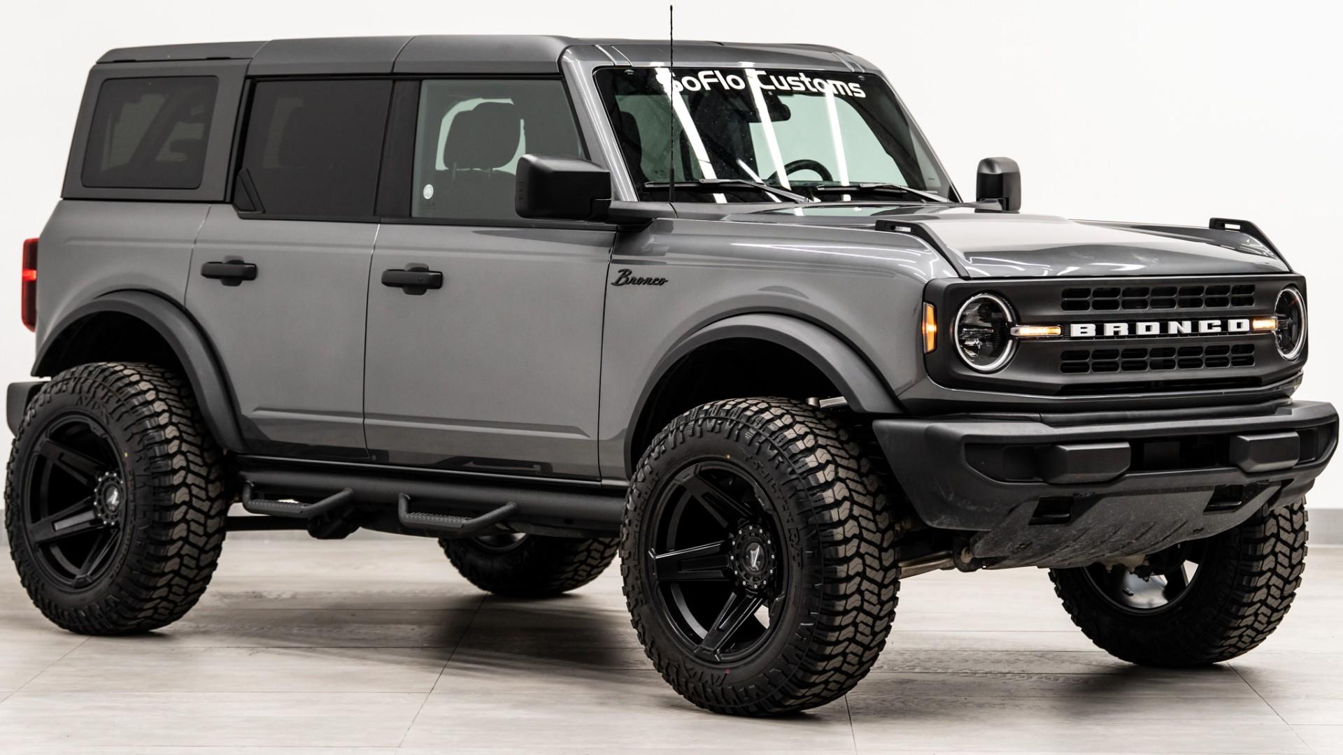 2025 FORD BRONCO in Carbonized Gray Metallic, photo 9 of 57
