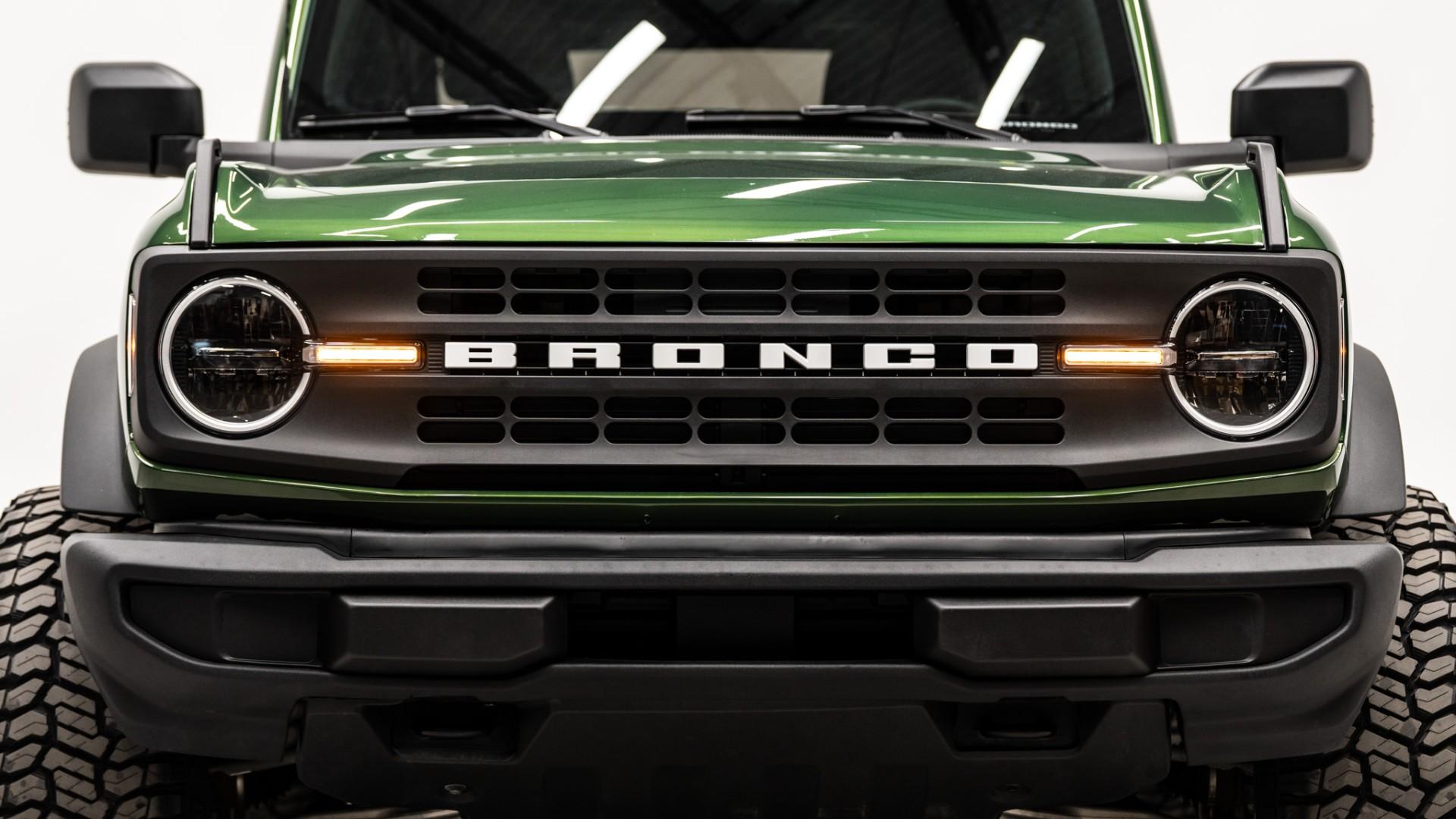2025 FORD BRONCO in Eruption Green Metallic, photo 40 of 50