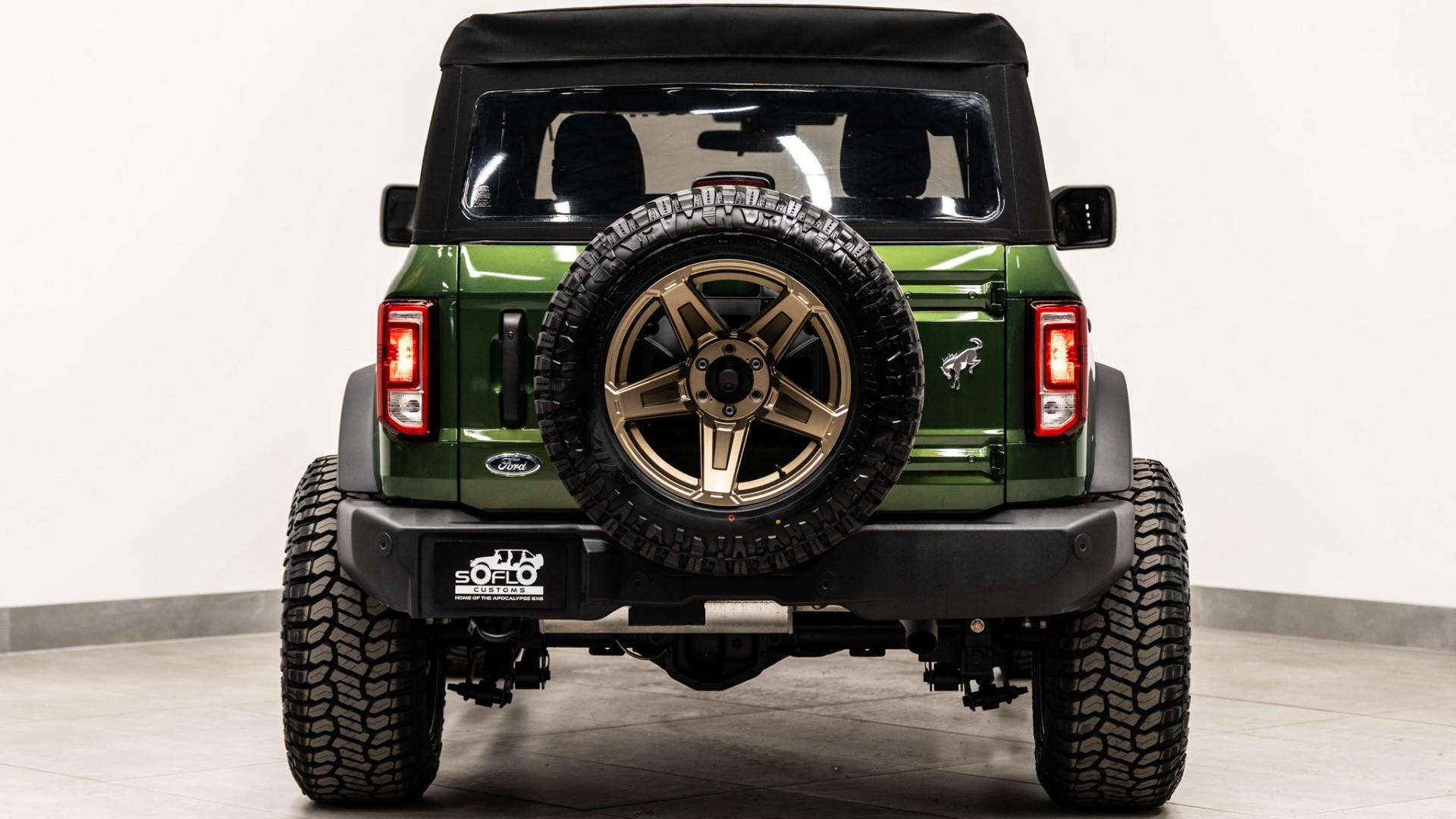 2025 FORD BRONCO in Eruption Green Metallic, photo 10 of 50