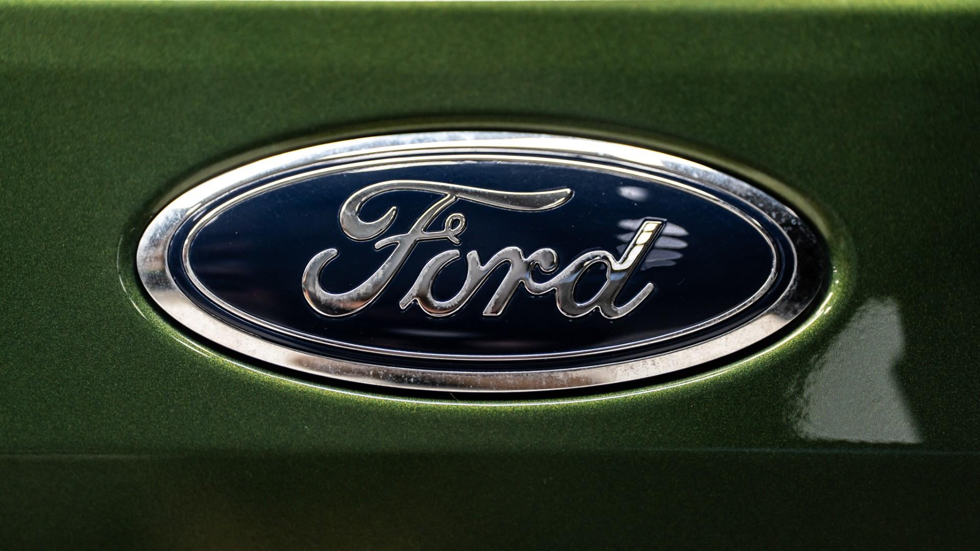 2025 FORD BRONCO in Eruption Green Metallic, photo 45 of 50