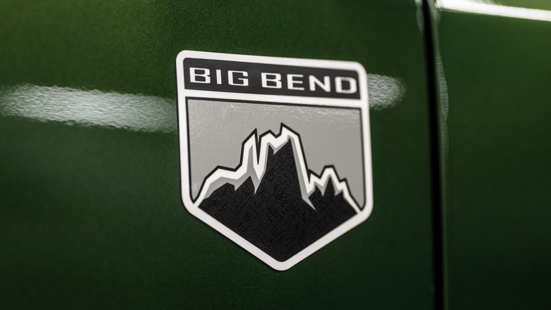 2025 FORD BRONCO in Eruption Green Metallic, photo 48 of 50
