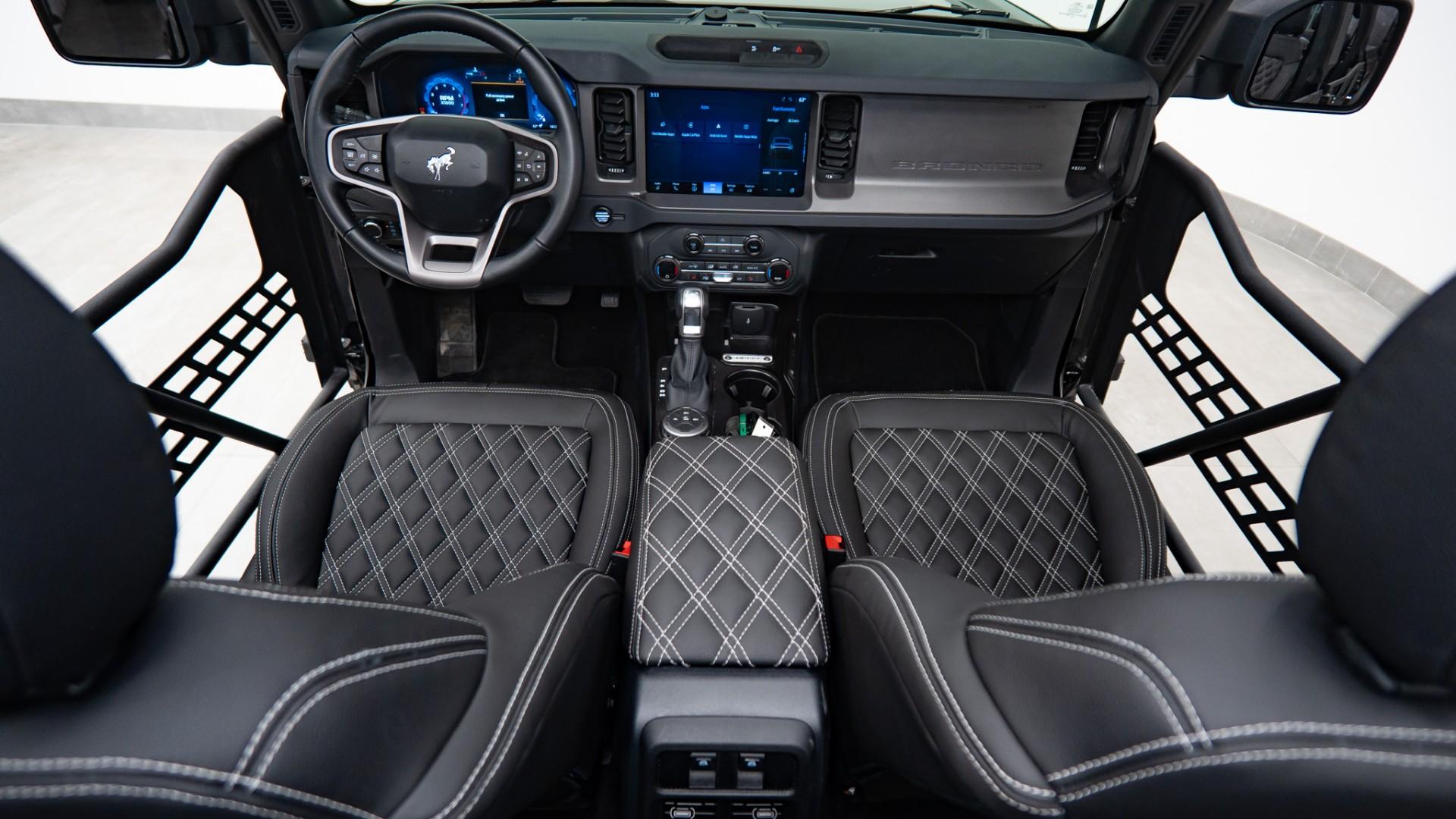 2025 FORD BRONCO in Black, photo 2 of 42