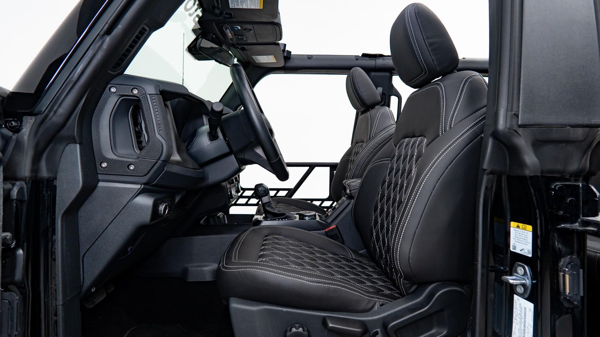 2025 FORD BRONCO in Black, photo 25 of 42