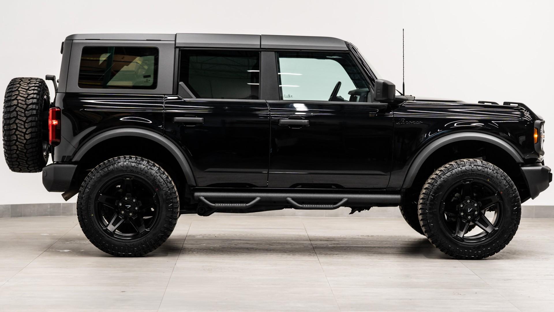 2025 FORD BRONCO in Black, photo 7 of 42