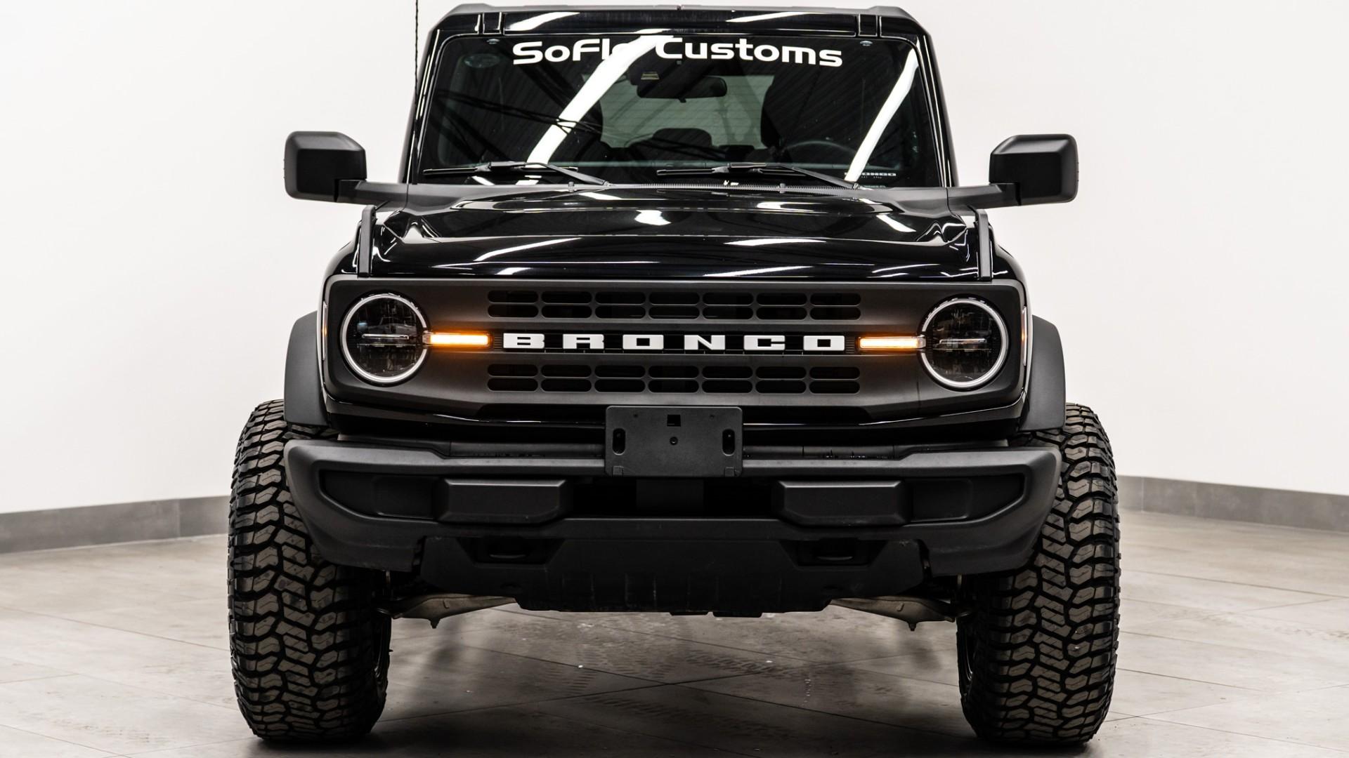 2025 FORD BRONCO in Black, photo 4 of 42