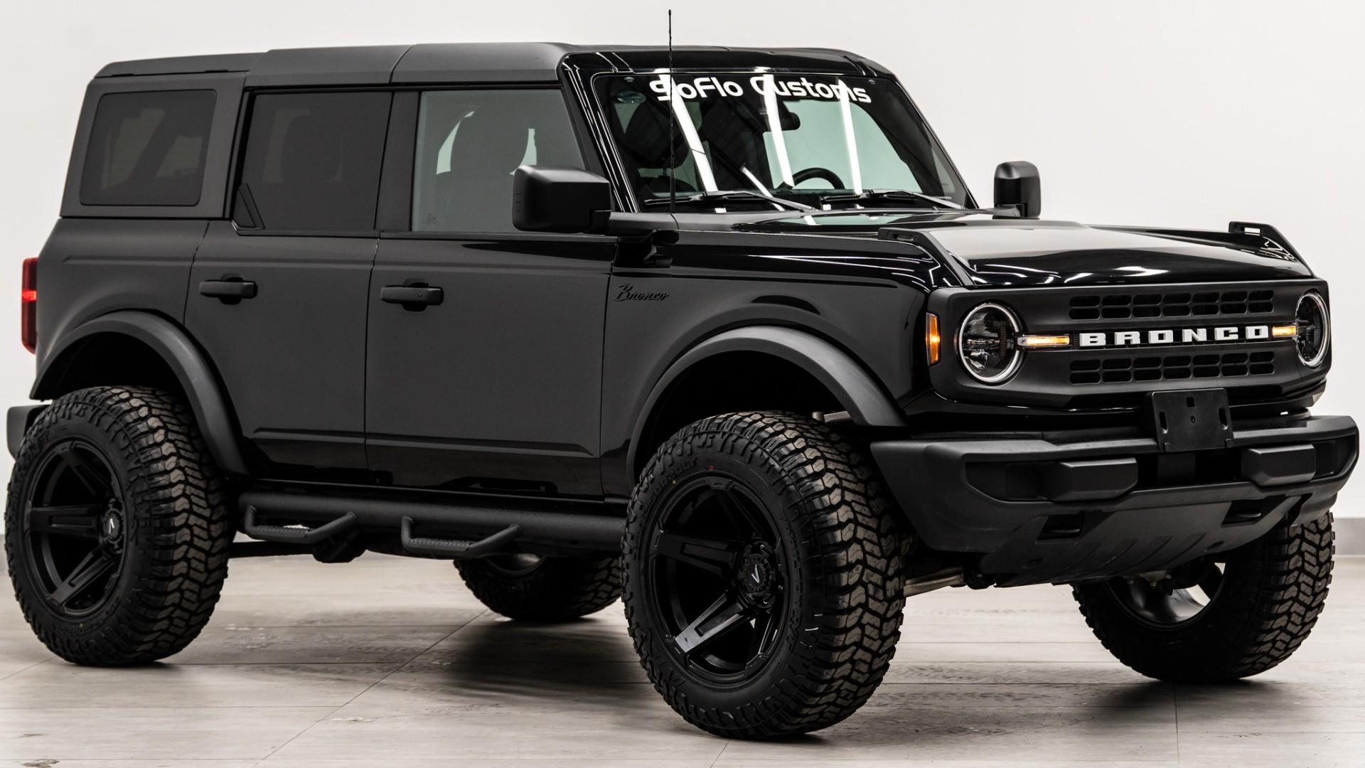 2025 FORD BRONCO in Black, photo 6 of 42