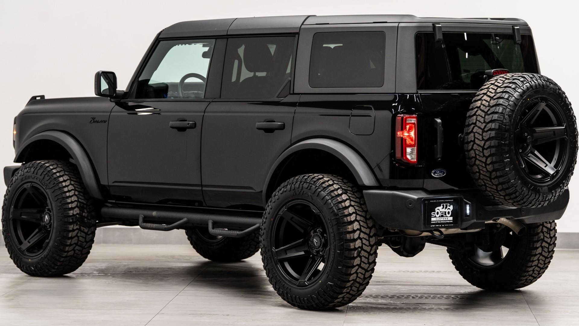 2025 FORD BRONCO in Black, photo 10 of 42