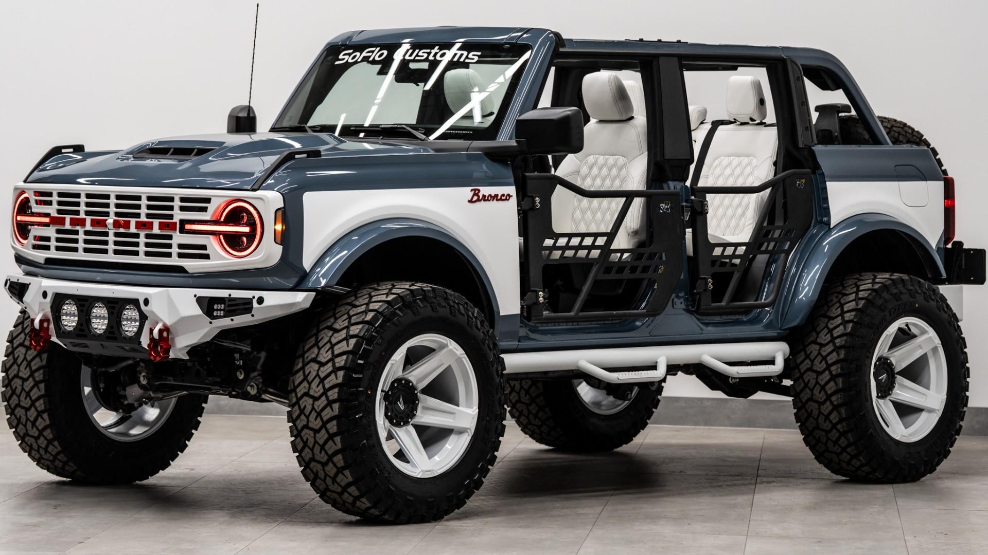 2025 FORD BRONCO in Azzure Gray, photo 4 of 57