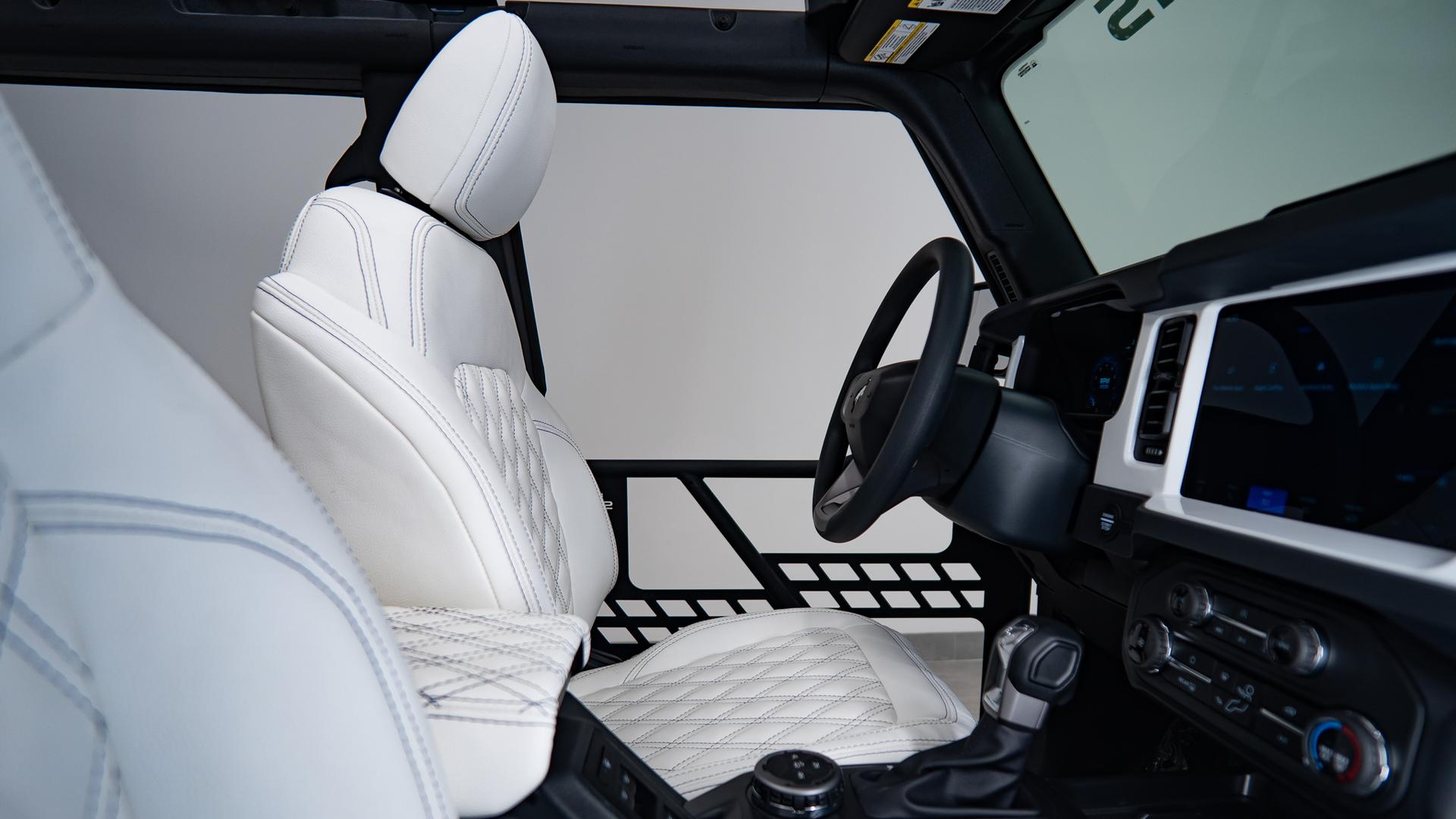 2025 FORD BRONCO in Azzure Gray, photo 20 of 57