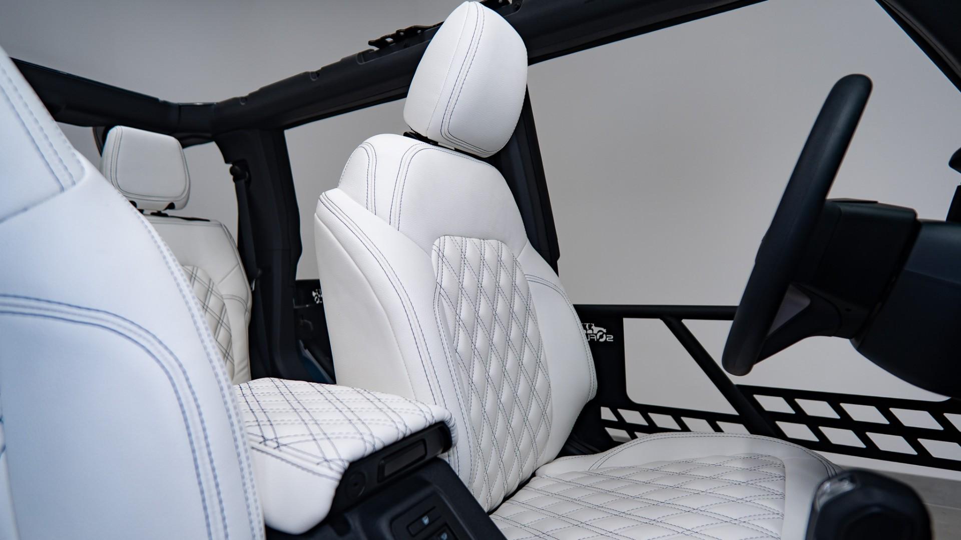 2025 FORD BRONCO in Azzure Gray, photo 22 of 57