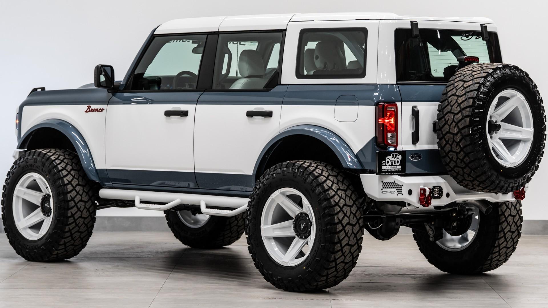 2025 FORD BRONCO in Azzure Gray, photo 11 of 57
