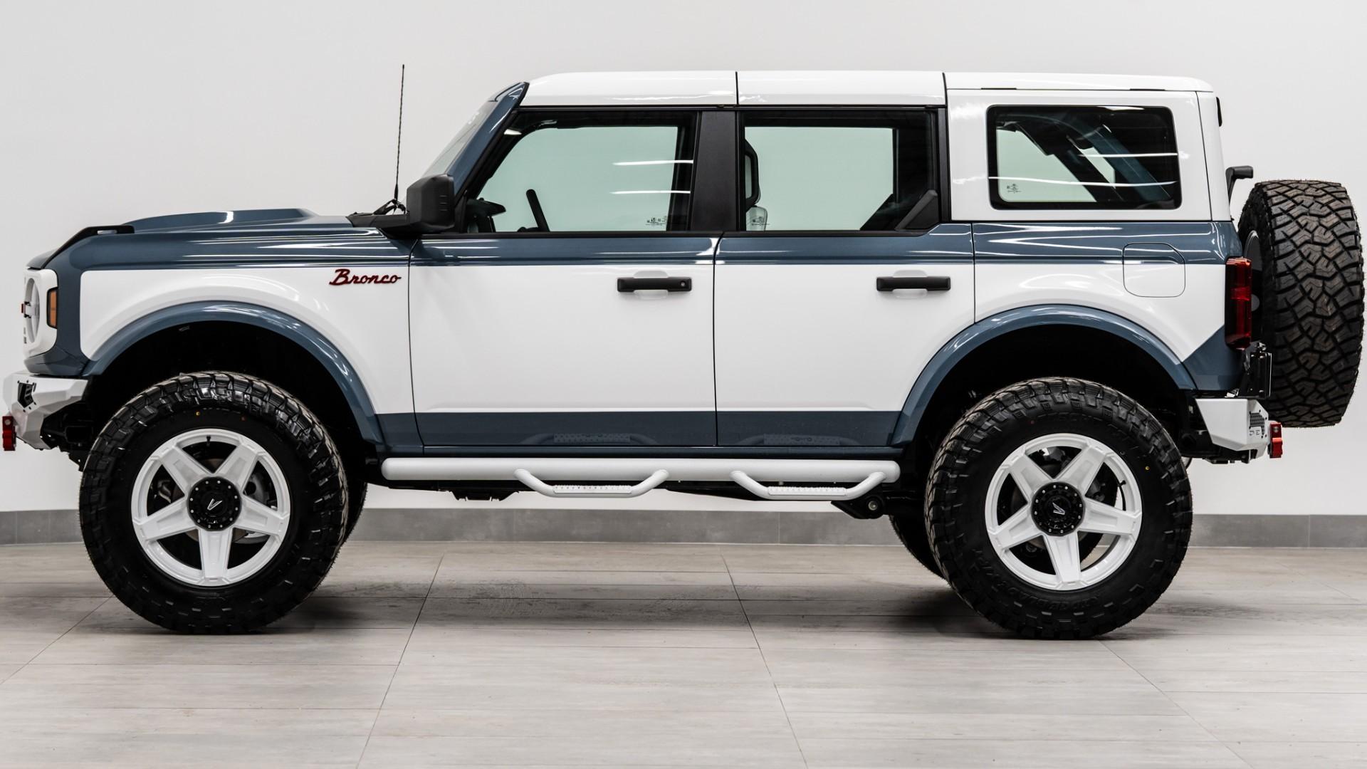 2025 FORD BRONCO in Azzure Gray, photo 12 of 57