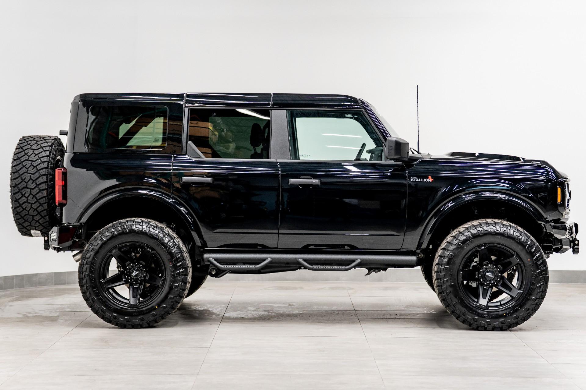 2025 FORD BRONCO in Black, photo 6 of 49