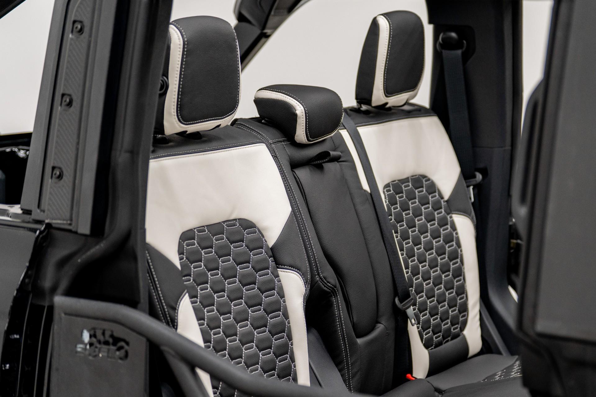 2025 FORD BRONCO in Black, photo 32 of 49