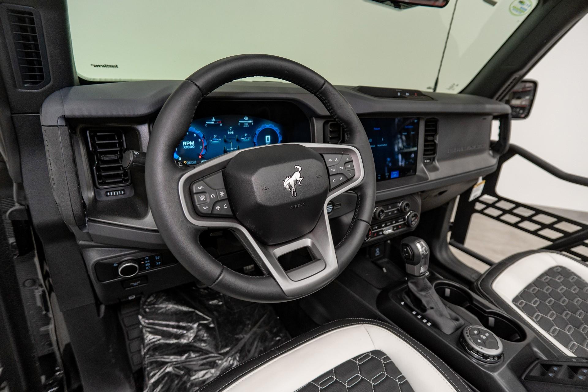 2025 FORD BRONCO in Black, photo 37 of 49