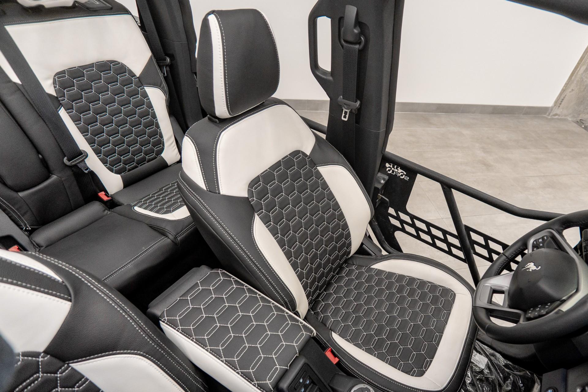 2025 FORD BRONCO in Black, photo 3 of 49