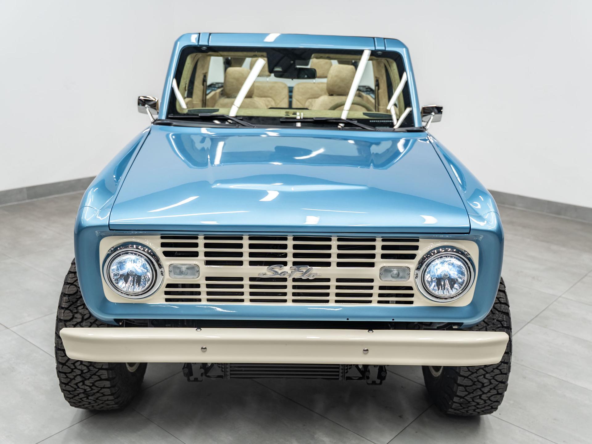 2024 FORD BRONCO in Blue, photo 15 of 52