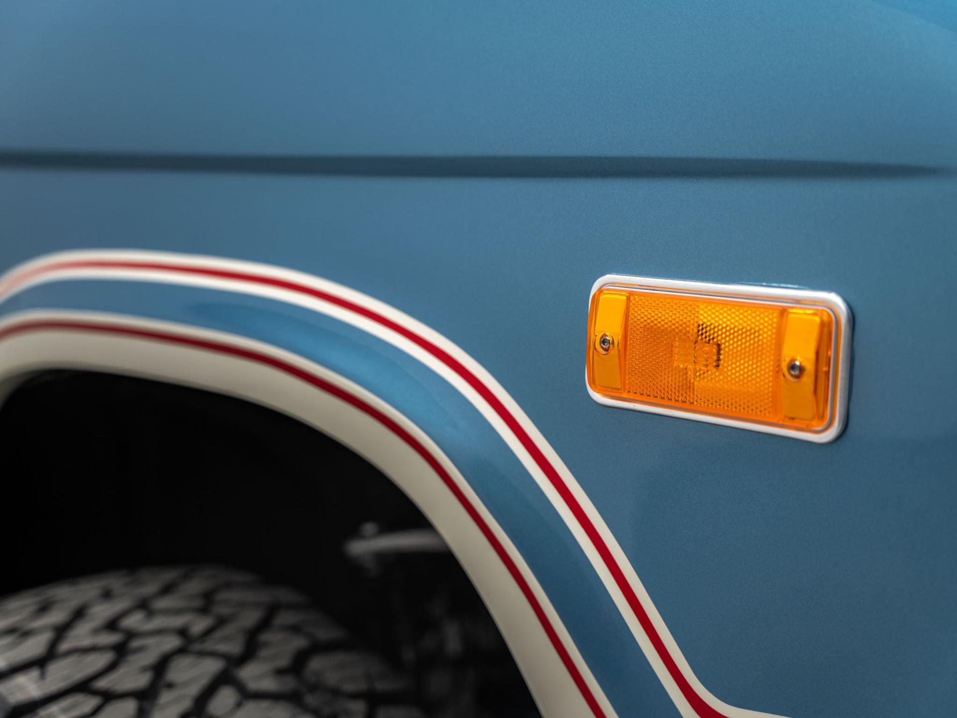 2024 FORD BRONCO in Blue, photo 19 of 52