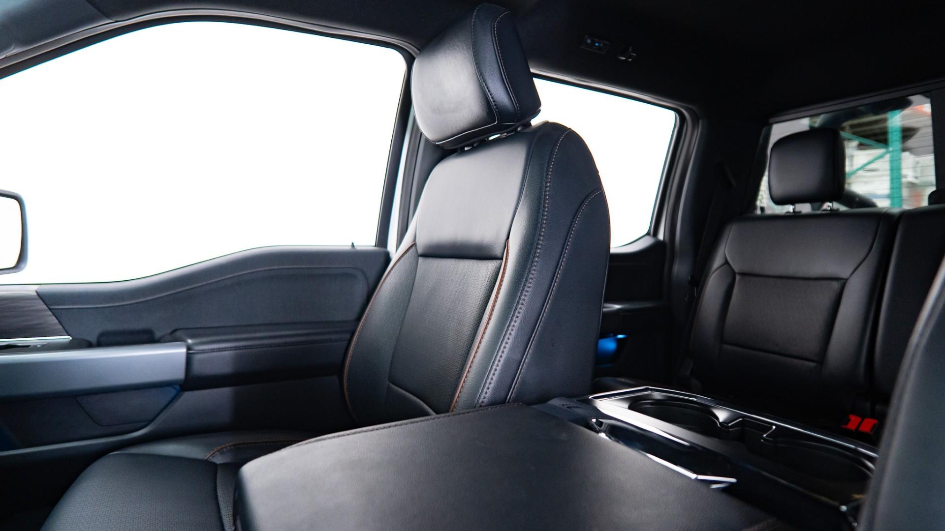 2024 FORD F-150 LARIAT in White, photo 24 of 43