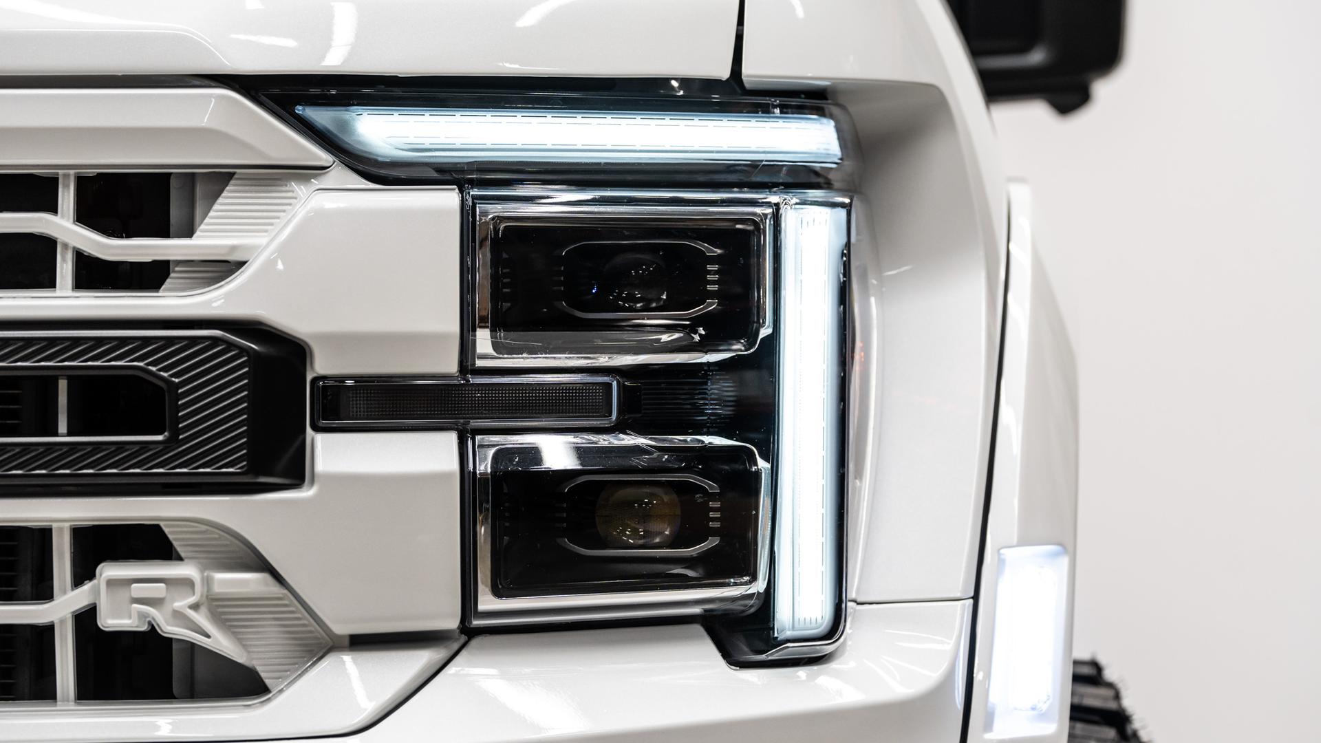 2024 FORD F-150 LARIAT in White, photo 18 of 43