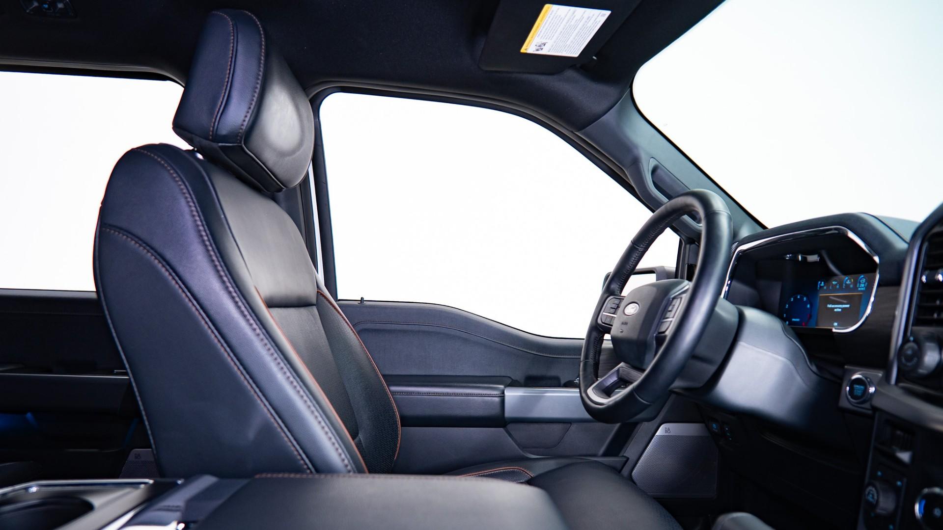 2024 FORD F-150 LARIAT in White, photo 38 of 43