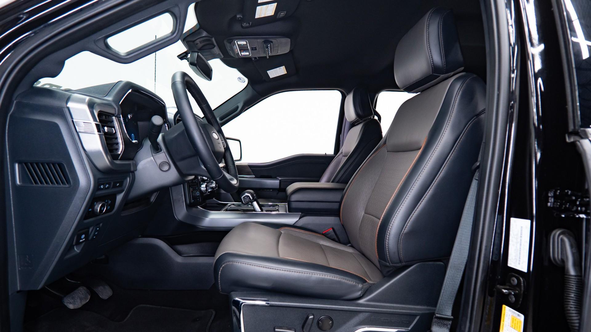 2024 FORD F-150 LARIAT in Black, photo 29 of 46