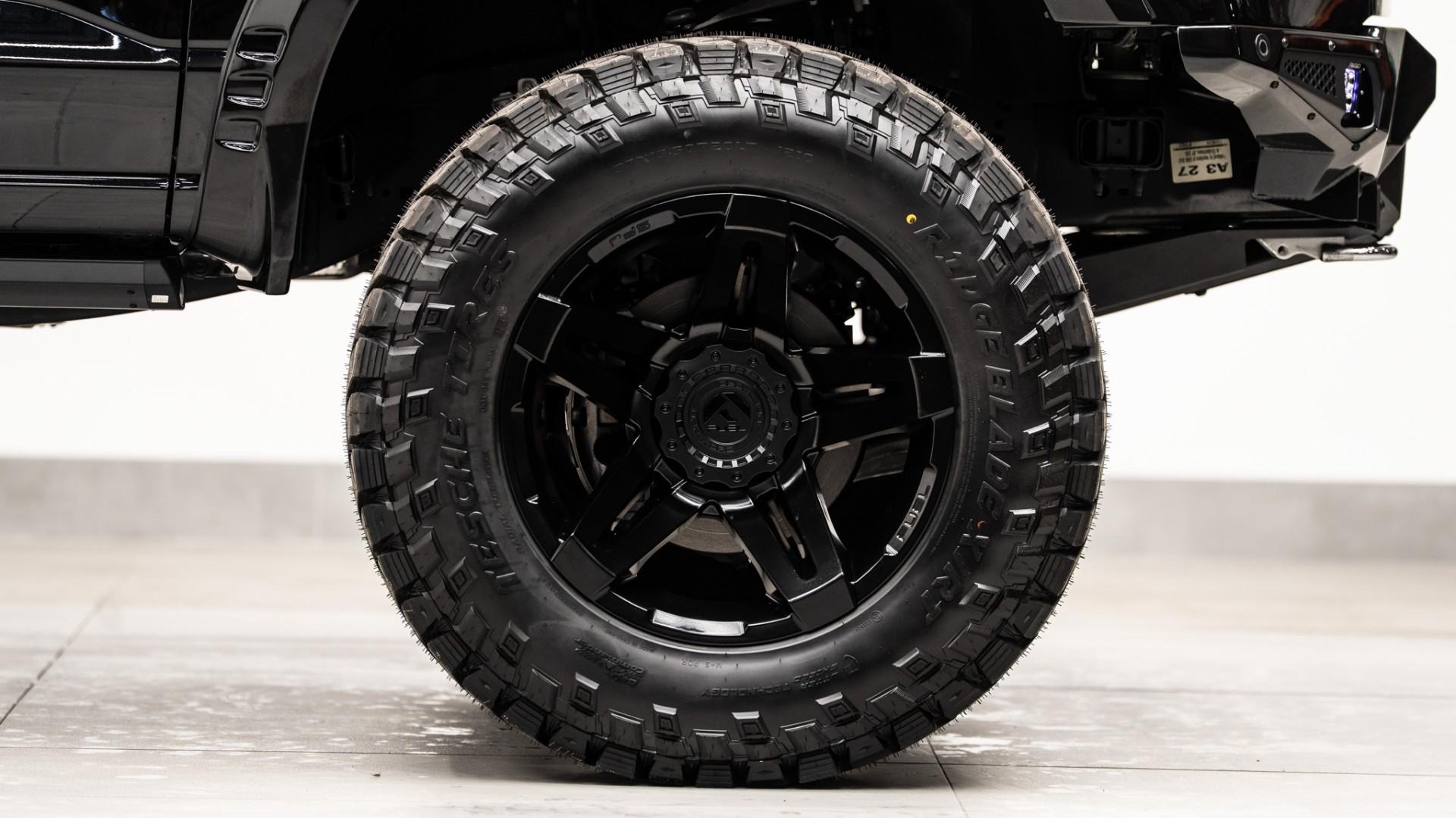 2024 FORD F-150 LARIAT in Black, photo 8 of 46