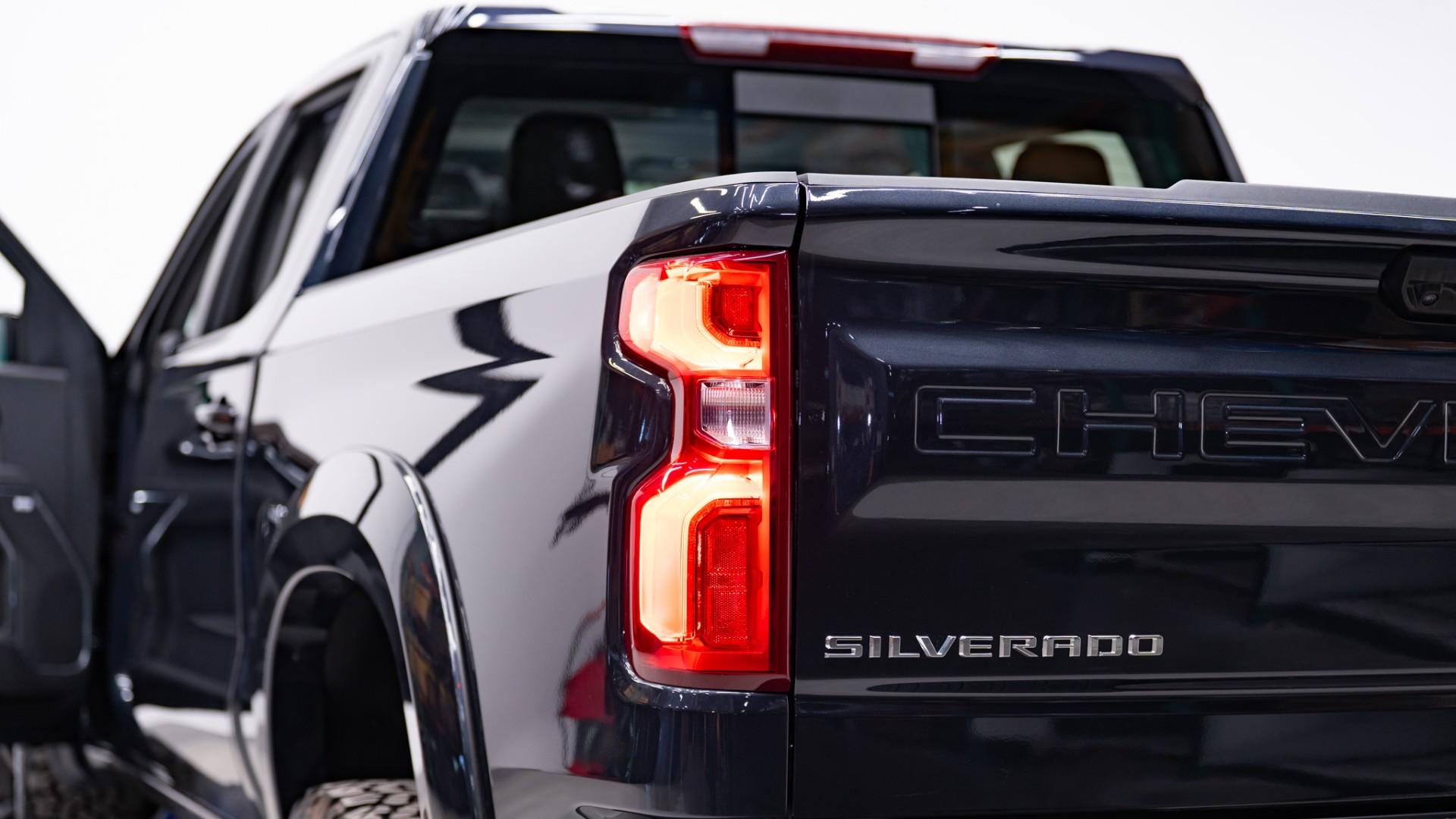 2024 CHEVROLET SILVERADO 1500 in Gray, photo 16 of 57