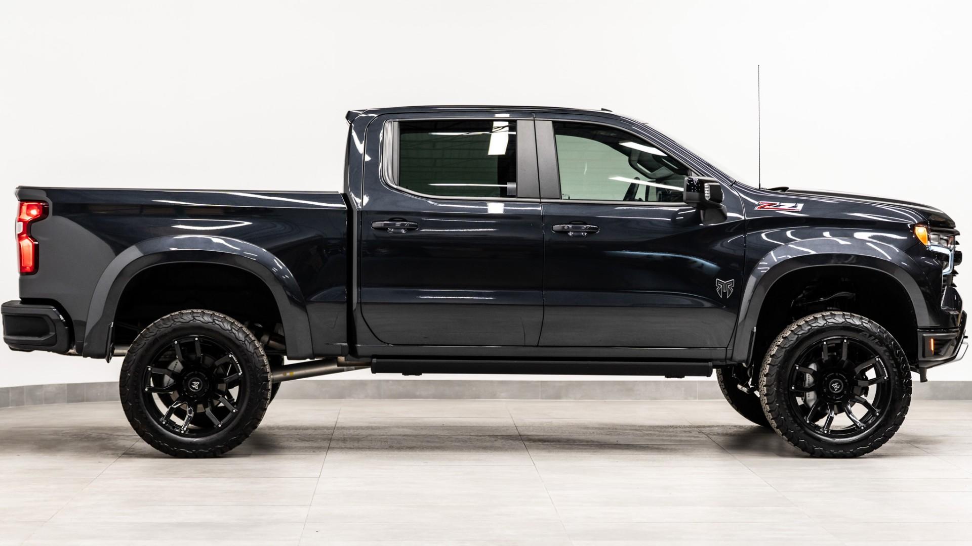 2024 CHEVROLET SILVERADO 1500 in Gray, photo 7 of 57