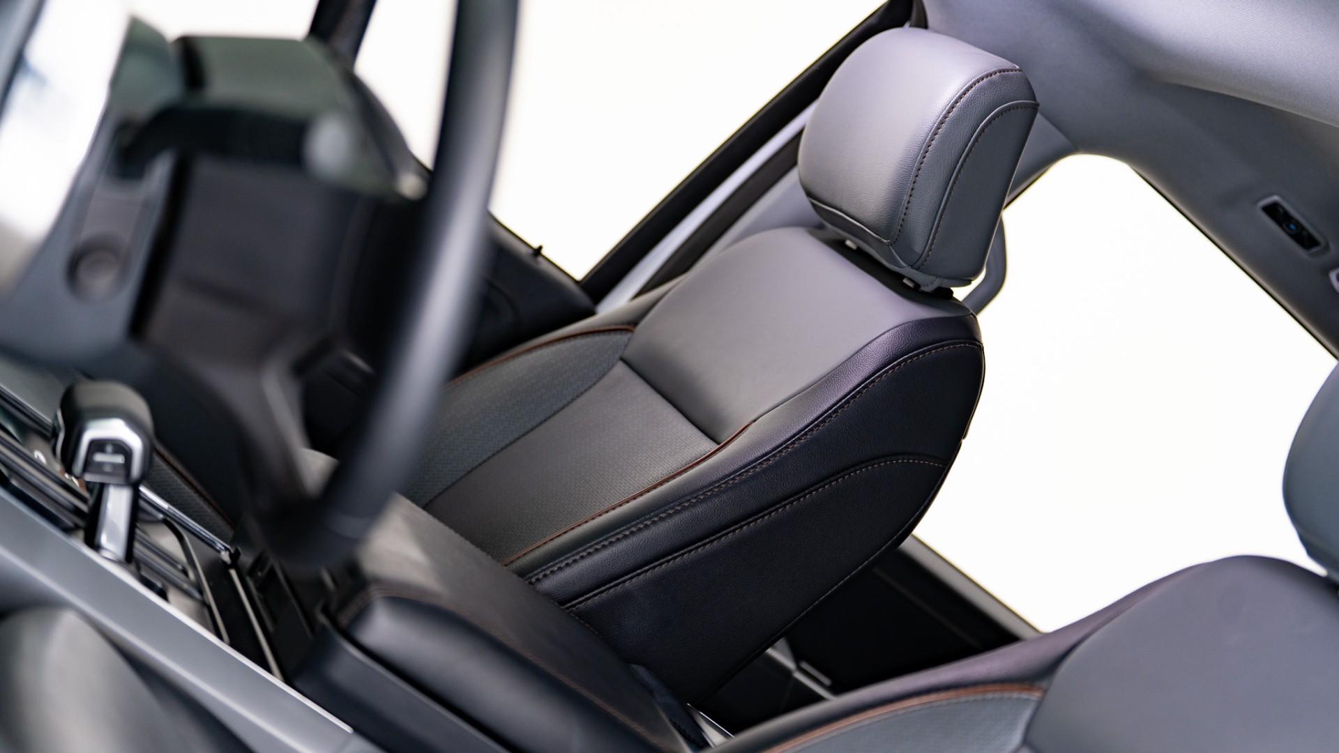 2024 FORD F-150 LARIAT in White, photo 13 of 53