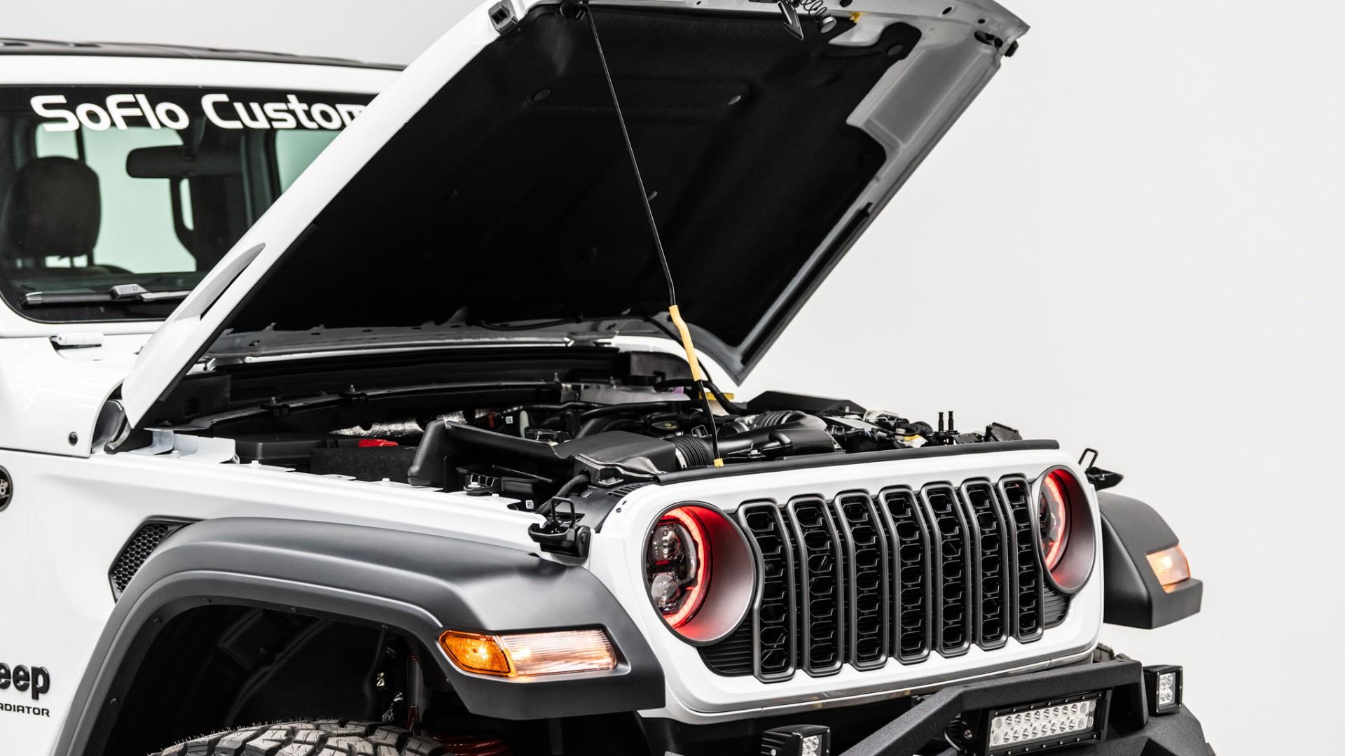 2026 JEEP GLADIATOR in White, photo 37 of 60