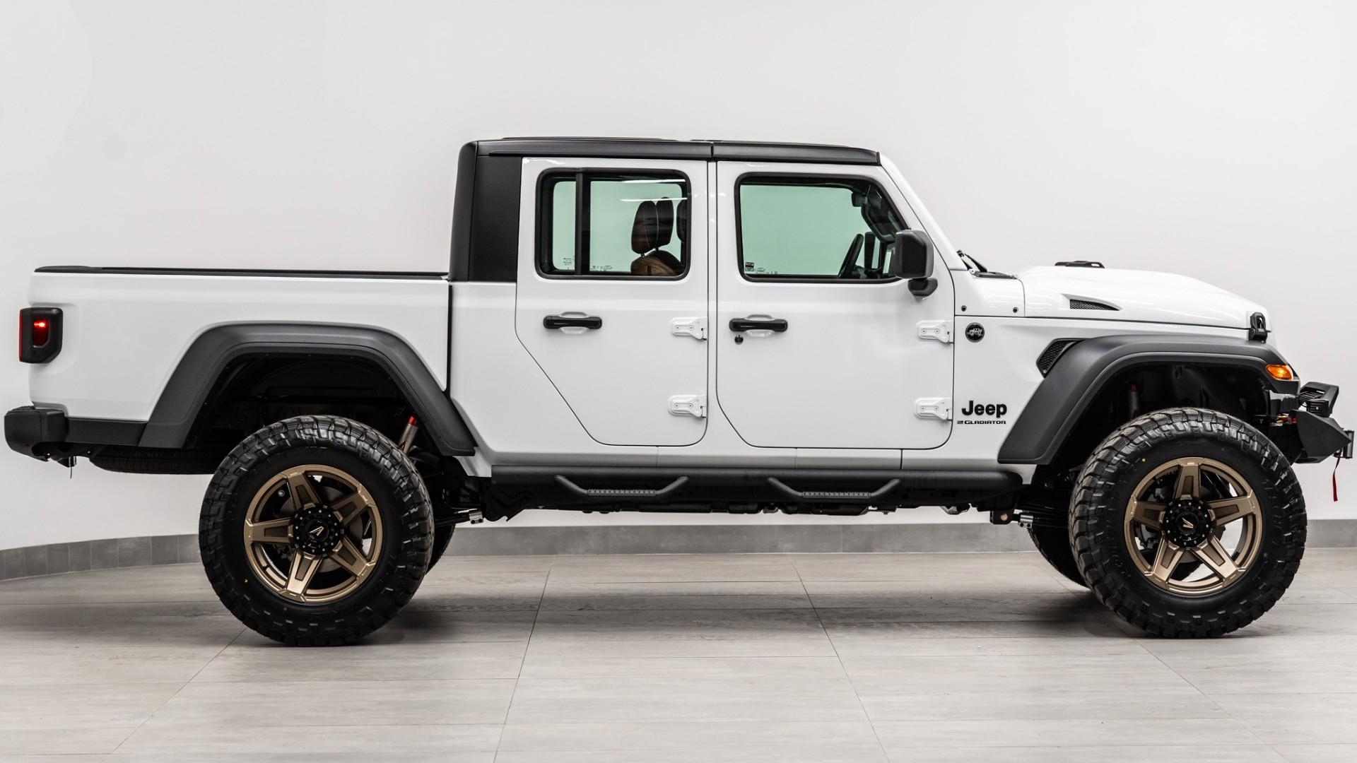 2026 JEEP GLADIATOR in White, photo 8 of 60