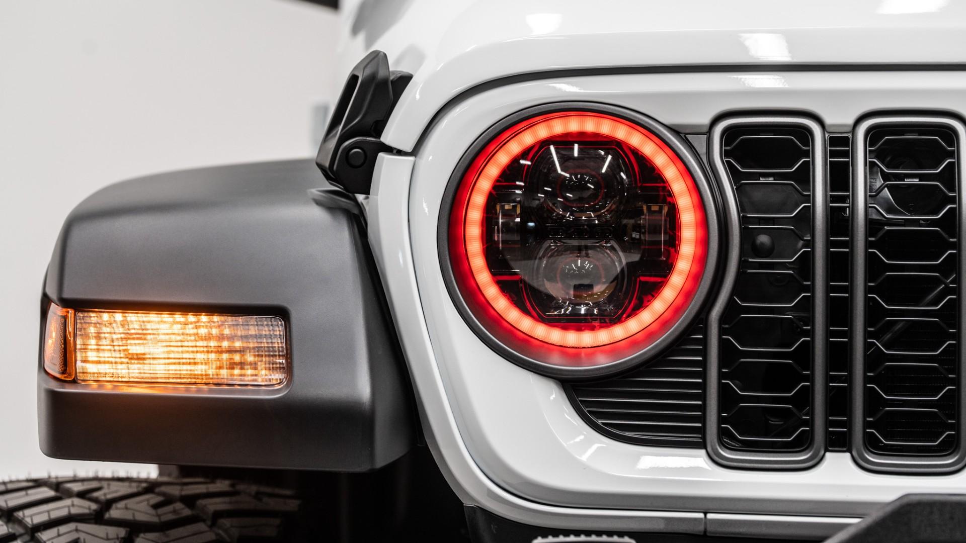 2026 JEEP GLADIATOR in White, photo 43 of 60