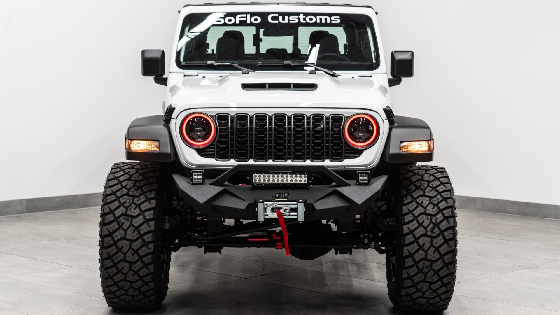 2026 JEEP GLADIATOR in White, photo 5 of 60