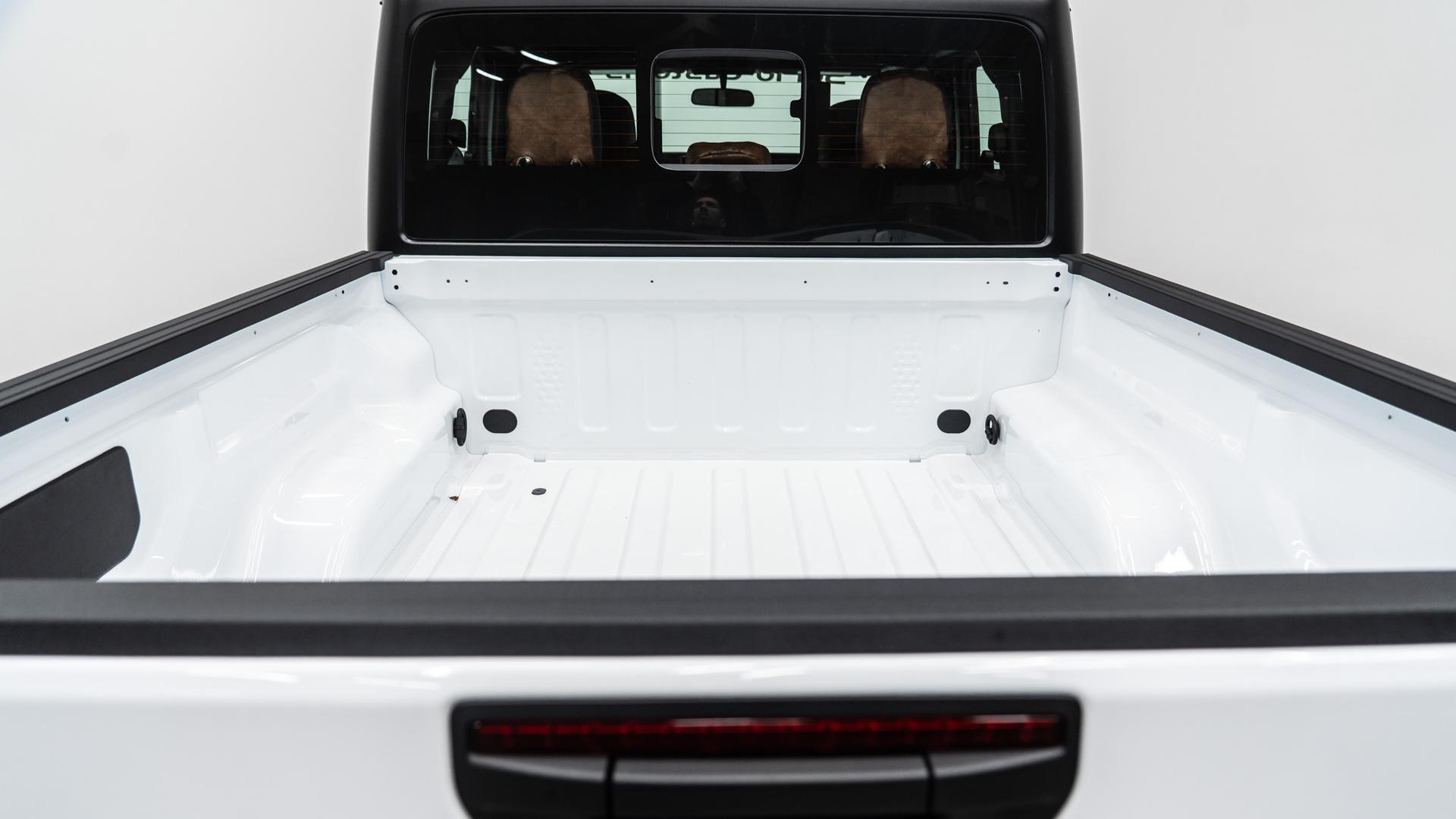 2026 JEEP GLADIATOR in White, photo 49 of 60