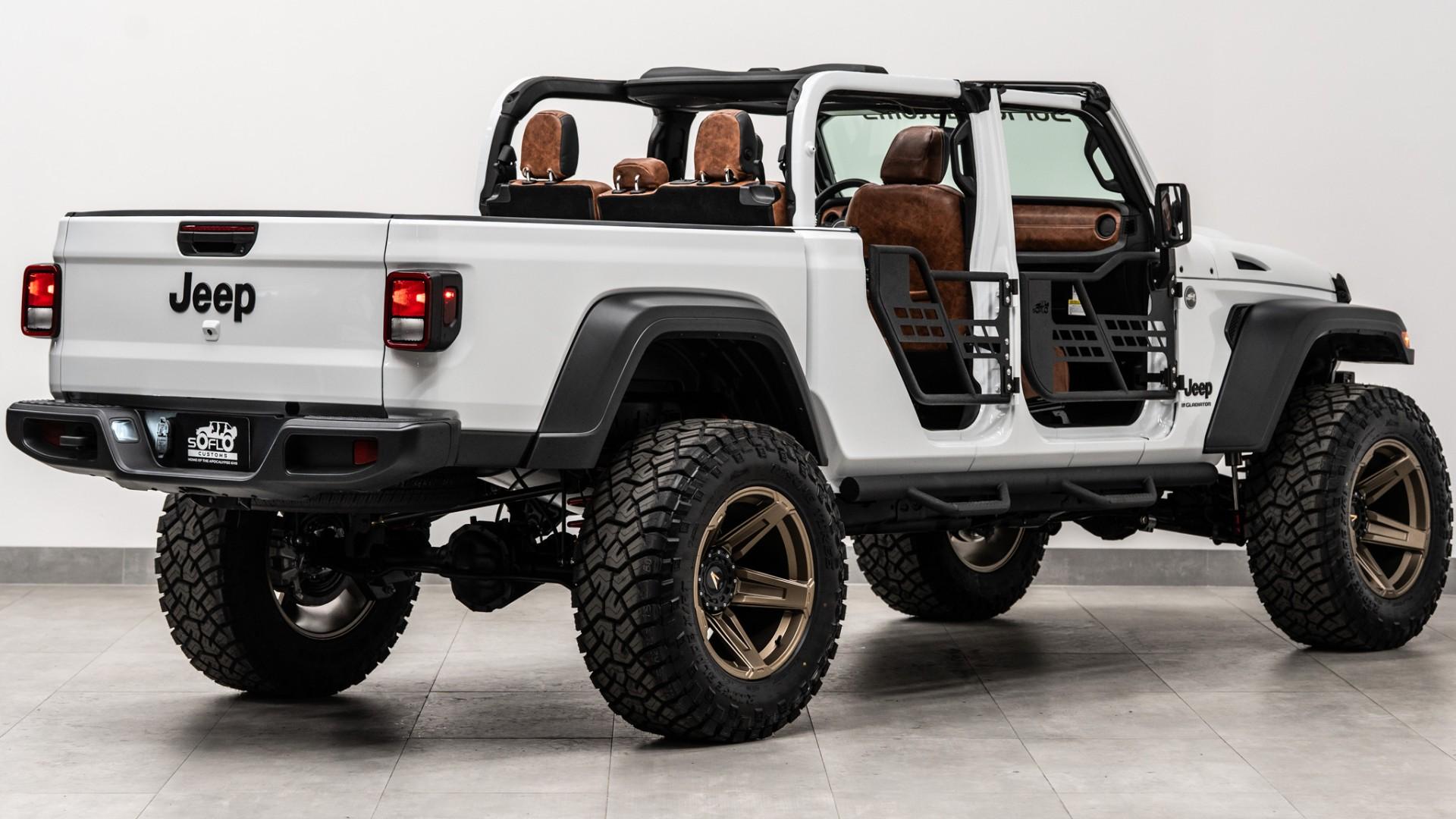 2026 JEEP GLADIATOR in White, photo 13 of 60