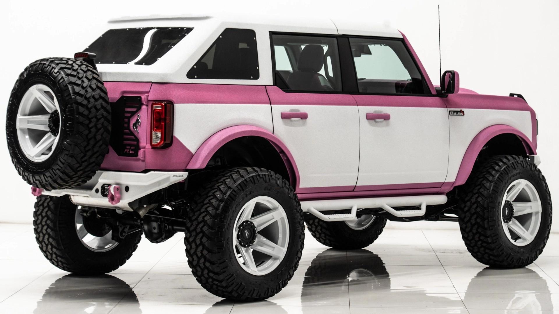 2022 FORD BRONCO in Pink, photo 7 of 44