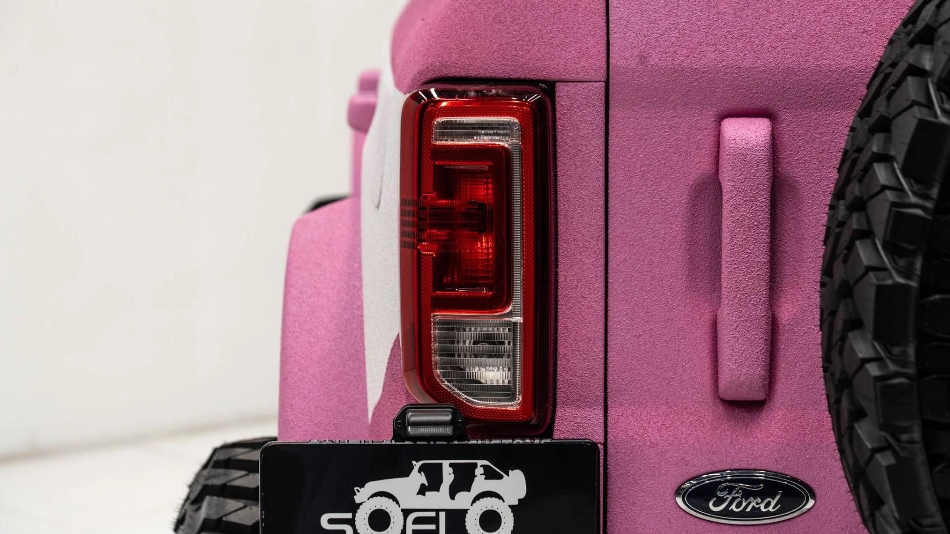 2022 FORD BRONCO in Pink, photo 9 of 44