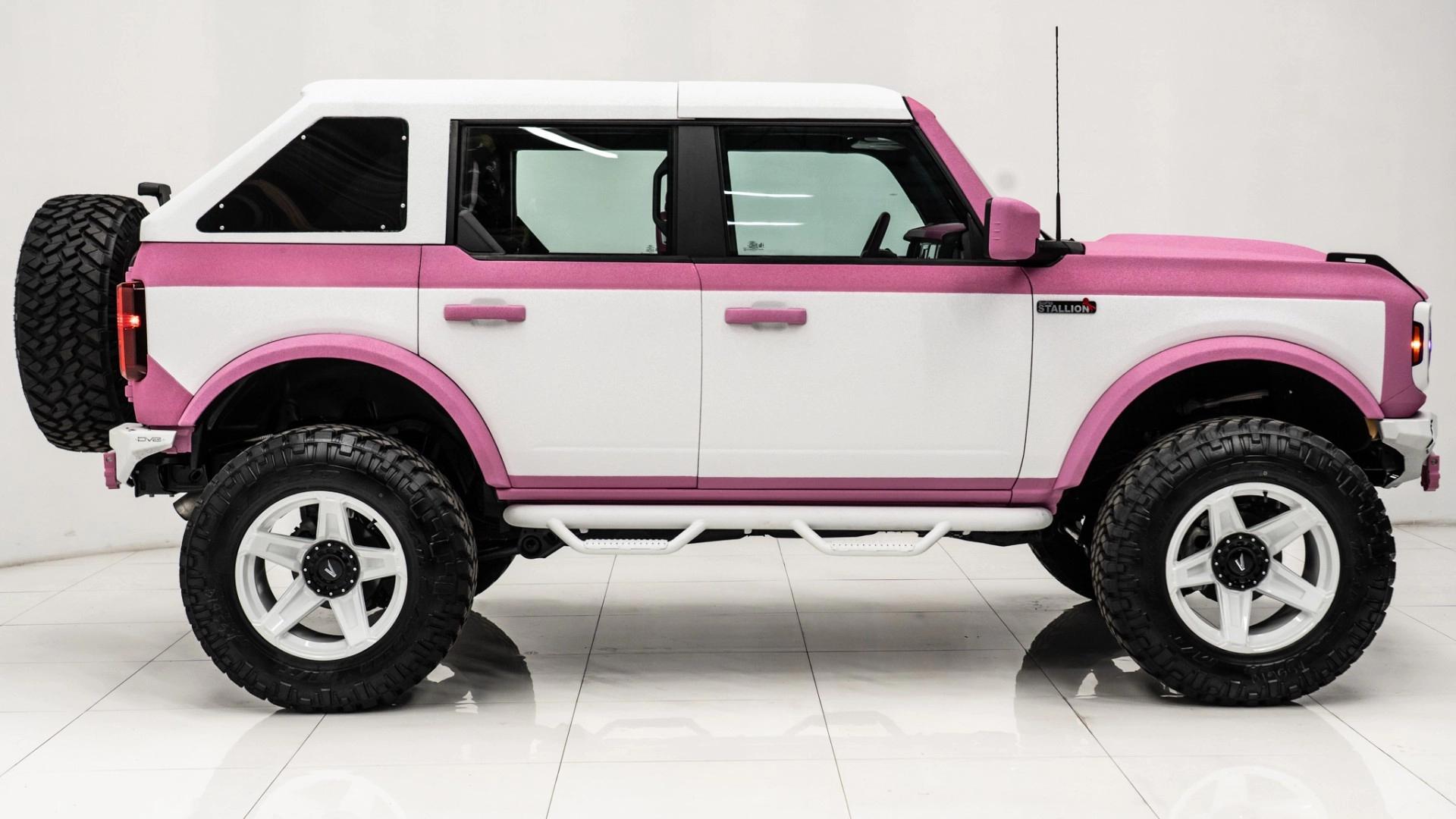 2022 FORD BRONCO in Pink, photo 6 of 44
