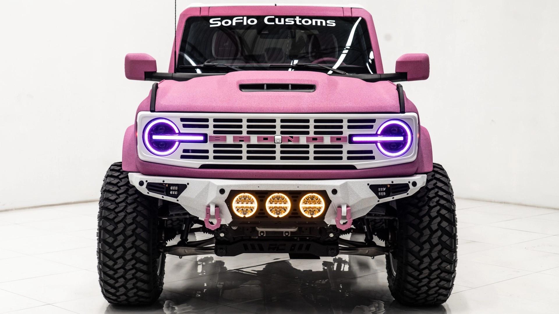 2022 FORD BRONCO in Pink, photo 14 of 44