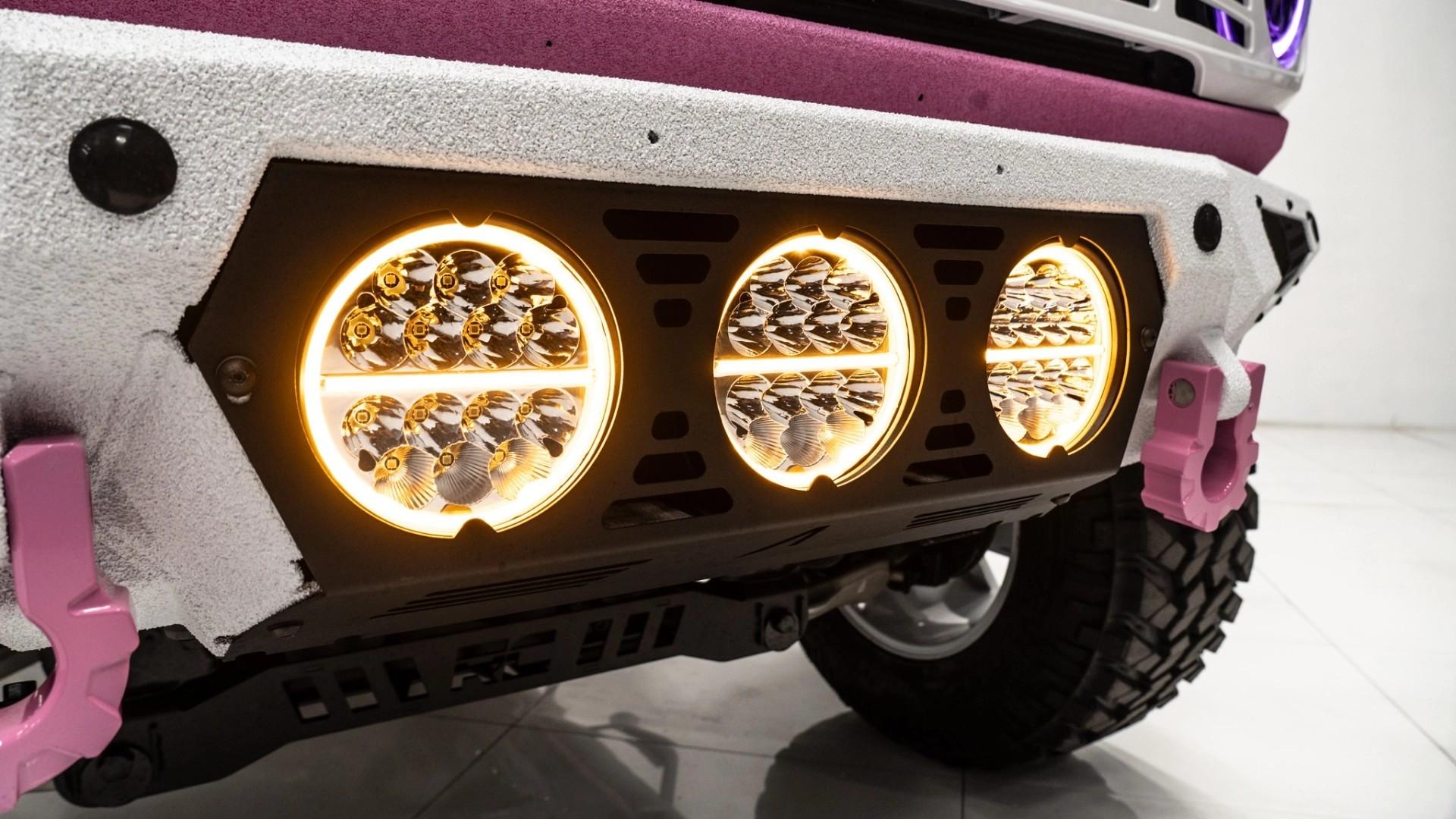 2022 FORD BRONCO in Pink, photo 19 of 44
